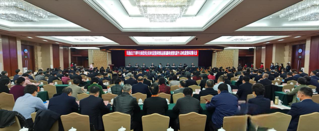 昌利公司龍其準(zhǔn)董事長獲民建中央表彰，授予“全國優(yōu)秀會員”榮譽(yù)稱號