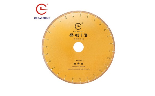 如何挑選到質(zhì)量好、顏值高的大理石切割片加工的大理石瓷磚呢？